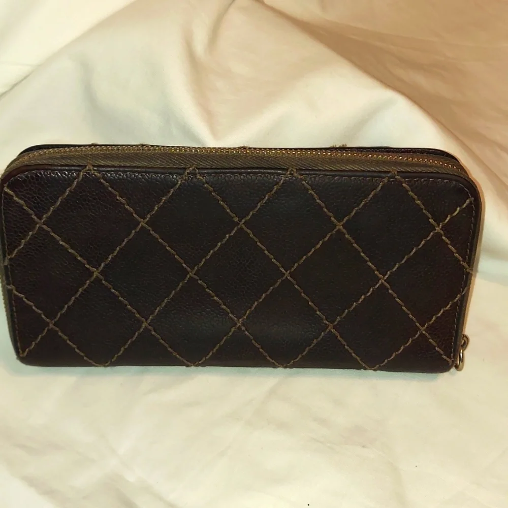 Chanel Wild Stitch Chocolate Brown long zip wallet🤎🤎 Authentic!